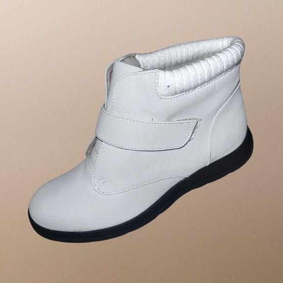 NWOB Haband Sno Country Womens Winter Ankle Boots Beige Off White Size 8 - Picture 2 of 9